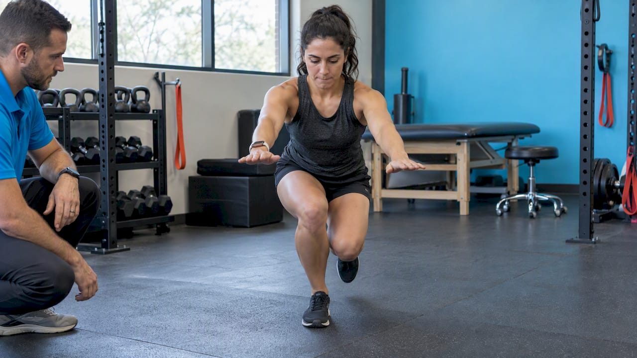 Fix Knee Valgus: 3 Phase Plan With Visual Retraining & Ankle Tests